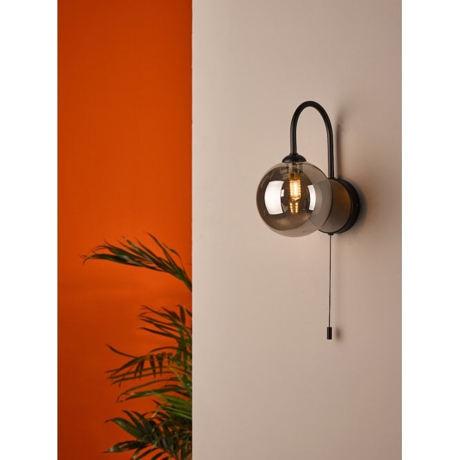 där lighting Eissa Wall Light