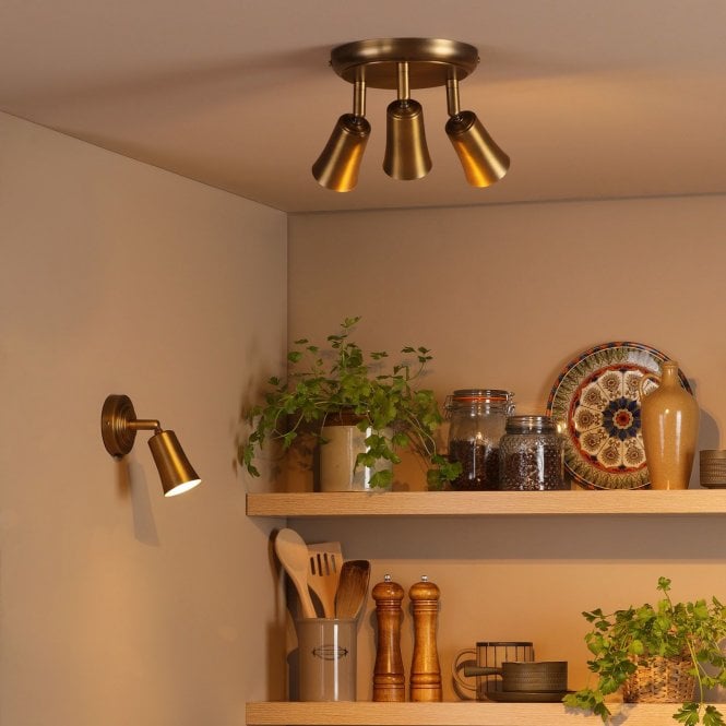 där lighting Jedrek 3 Light Aged Brass Spotlight