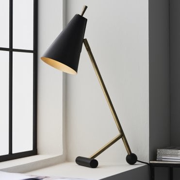 Everett Modern Style Task Lamp